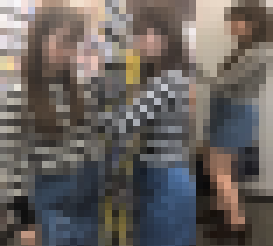 【盗撮】マジでかわいい女の子がレンタルショップでＣＤ等を見ていたのでついつい付け回して盗撮してしまった！！！！！！！！