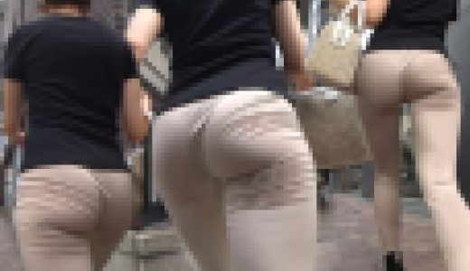 【超高画質】現役JDの濡れ尻♪プリプッリのレギンスピーチHIPが灼熱の暑さの中で汗びっしょり!