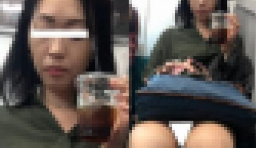 (電車対面）(顔出し)ベージュのタイトスカートが…なんか厭らしい人妻OLさん…お鞄の下の▼ぞーんを観察してみました!!