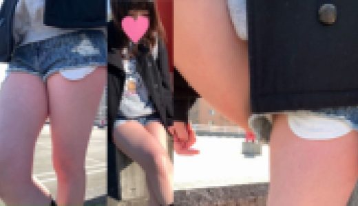 ぷりぷり下半身と股間のシワ…?