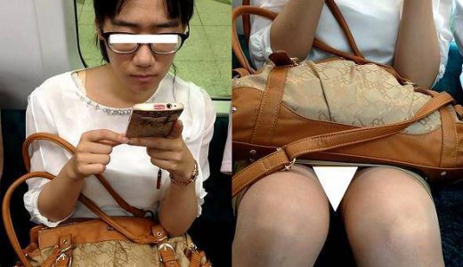 (電車対面）(顔出し)地味系めがねっこOLさん…でも…短めタイトスカートでパンスト○んてぃを見せてくれちゃって…