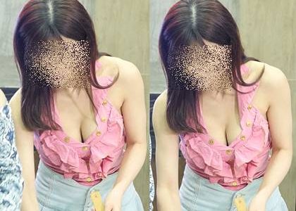 美人で巨乳のノーブラお姉さん