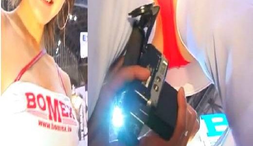 【激しい撮りに「お股はちょっと」】キャンギャルパンチラ35