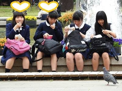 制服姿の女のコを撮影しました！！２７