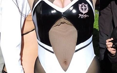 コスプレ2018冬2人組ワキ見せ谷間エロ尻食い込み【動画】イベント編 4104