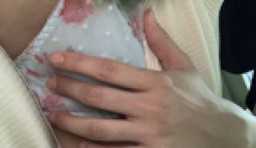 学校で隠れオナニー