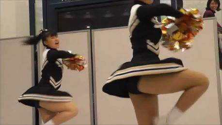 チアガールローアングル撮影13（改）