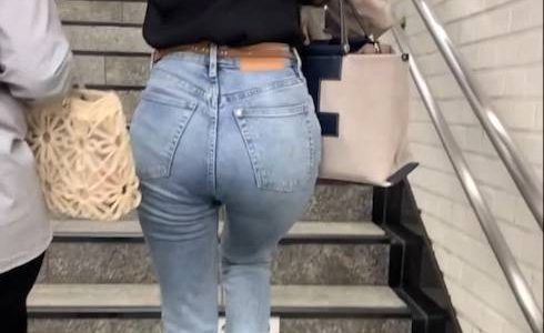 【2名・美女が履くDENIM尻】