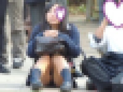 制服姿の可愛いコを発見！！（ＦＨＤ）大変です！！パンツが見えてますよ１１