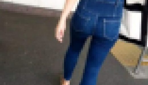 美脚おねぇさん