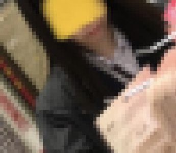 黒髪片目隠れJK風