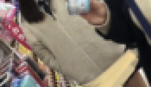 しゃがみ込みドアップJK風