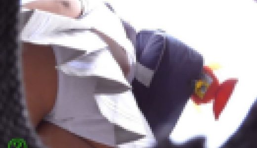 　【４ｋ画質】コスプレイヤーの逆さ０４