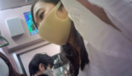袖から見える腋チラ脇チラ!