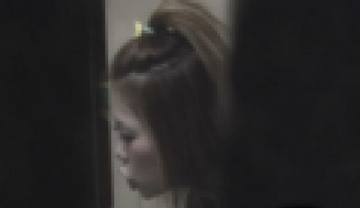 【民家】【窓】【覗き】【オナニー】リアル盗撮流出映像。素6女子の自宅顔　06　2人分