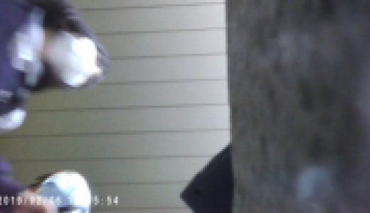 昇り階段真下からの眺め 秀才学生風のモデルたち　2本セット
