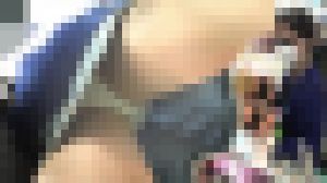 このお姉さんのパンツで抜きたい175