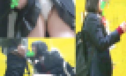 【粘着痴漢】無抵抗な好きものエロJKと電車内で手コキ＆手マンで大興奮！トイレで目の前のチ○コに自らフェラ＆口内射精！