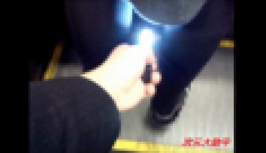 至高の逆さ撮りの瞬間34！綺麗目スタイル抜群OLのエッチな赤Pを覗いてみました