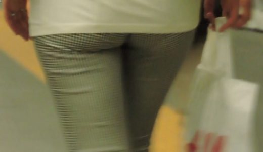 食い込みピタパンレギンスお姉さんとタイトスカートお姉さん【動画】街撮り編 1013