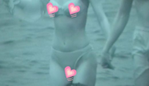 DUCK007　【赤外線】カメラで水着を丸裸にされた女子のマン毛がヤバエロ　01