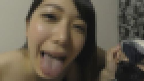 新作　濃厚な唾と分厚いベロで俺を弄び勃起させる美人お姉さん　後半　（完全オリジナル）