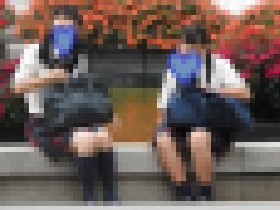 制服姿の女のコを撮影しました！！５６