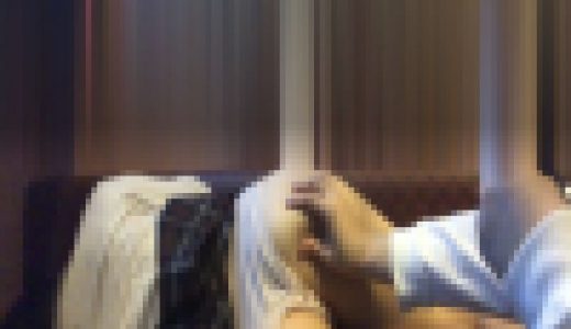 【睡眠●姦】スカートの中に頭を突っ込む【JKとカラオケ】