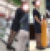 働くOLさんの黒パンスト美脚