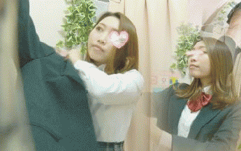 かわいいじぇ～娘の、、　　美乳は約Dカップ　　僕のお店の試着室317