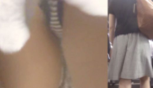 パンチラ盗撮 OLさん 白黒の縞パンツを接近撮影