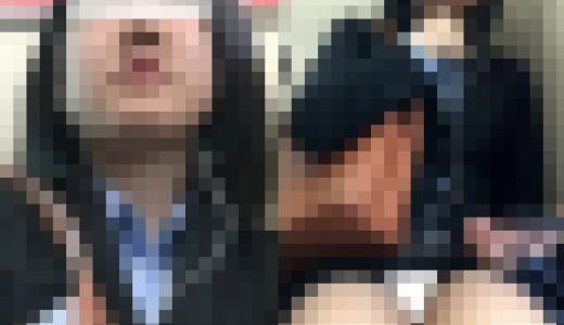 (電車対面）（顔出し）たくさんの悩ましい表情とえちえちな▼ぞーんを見せつけてくれちゃった…美人OLさんを観察してみました