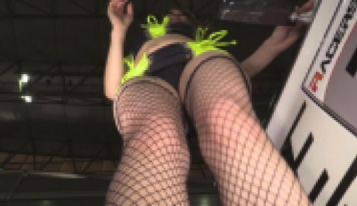 超高画質FHD動画 完全無法地帯！グラビアアイドルがオートサロンの洗礼！カメコ達に真下から股間ケツ撮られまくりNO-4