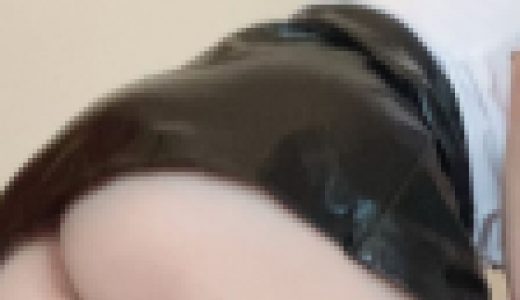 おもちゃを使って。