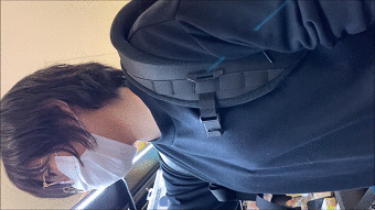 【おっぱい痴漢】可愛いショートカットの学生さんのプルプルおっぱいを何度も何度も痴漢しましたw