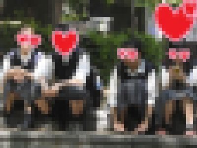 制服姿の女のコを撮影しました！！１２８