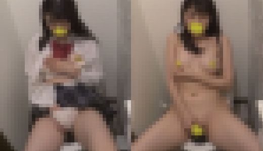 デパートのトイレでこっそりオナニーしちゃうJK65