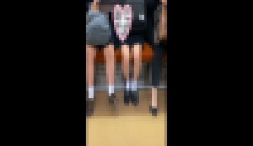 カメラ目線をくれたロリJK