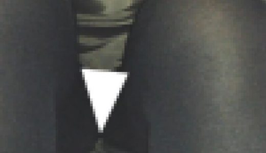 【週末限定企画】(机の下の風景）机の下で…黒のパンストに包まれたあんよを…くぱぁ～っとひらくOL奥さまの無防備なお股を観察してみ