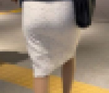 どエロ過ぎ！通勤途中の丸の内OLは地下街を颯爽と歩きながら白レースのタイトミニ越しに微かに透けるTバックを見せつける！