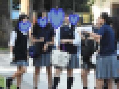 制服姿の女のコを撮影しました！！３５