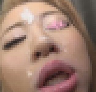 【フェラ】金髪日焼けギャルがボンテージ着て男2人を抜きに来た?