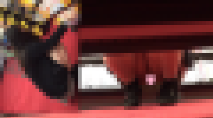 しゃがみ込んでM字開脚になった女性のスカートの中の秘密part8