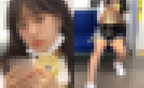 無防備な体勢で美味しそうな生脚を見せてくれたアイドル顔の女子大生（其の一）