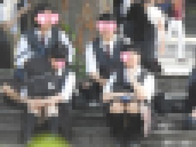制服姿の女のコを撮影しました！！９７