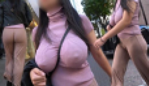 【超高画質】衝撃爆乳！！ノーブラ＆ニップレスの変態コラボ！そして、まん丸に実ったデカ尻もぶみゅんぶみゅん蠢いております♪