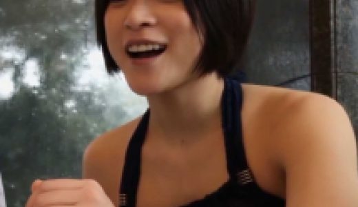 【ショート好き必見】松本穂香似の生保レディが潮吹きまくりでイキまくり。即削除