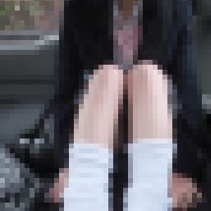 【特典あり】街で見かけた美少女に声をかけて、車内でパンチラ撮影に挑戦【それ以上も…】