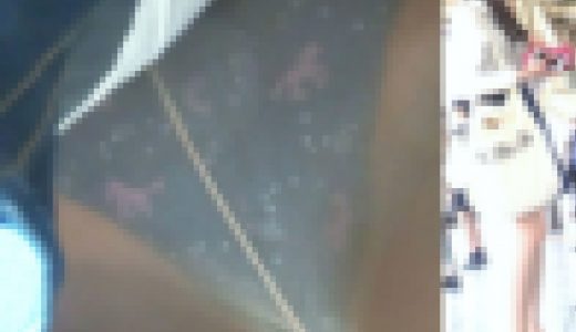 [★顔出し]パンチラ盗撮 メガネ女子 黒の柄パンツを接写