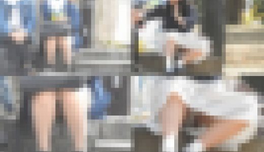 お座りお姉さん発見！！（ＦＨＤ）大変です！！パンツが見えてますよ１３６